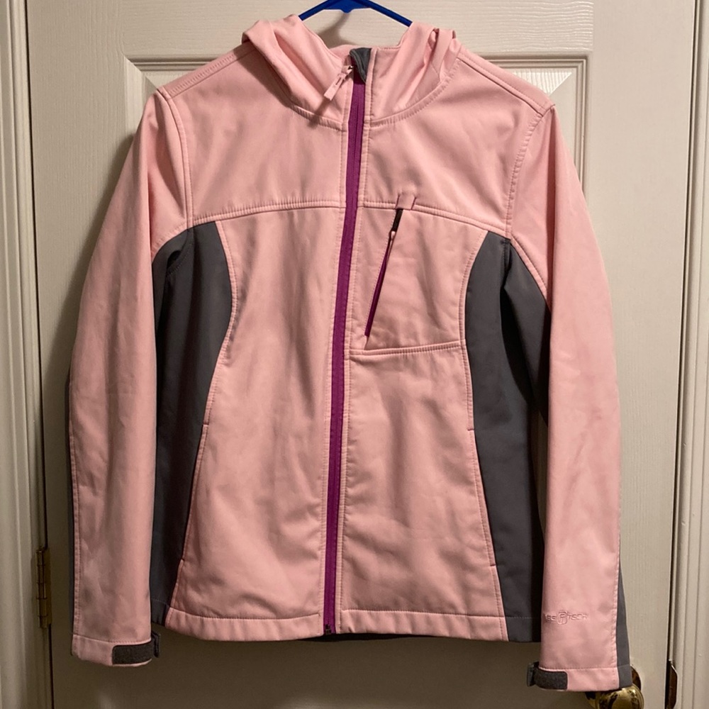 Free Tech Women’s Zip-up Pink Lightweight Jacket (size S)